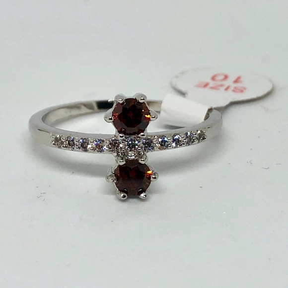 NWT Chocolate & Clear Simulated Diamond Ring, Silver Tone, Size 10 Dainty Ring - Picture 6 of 6